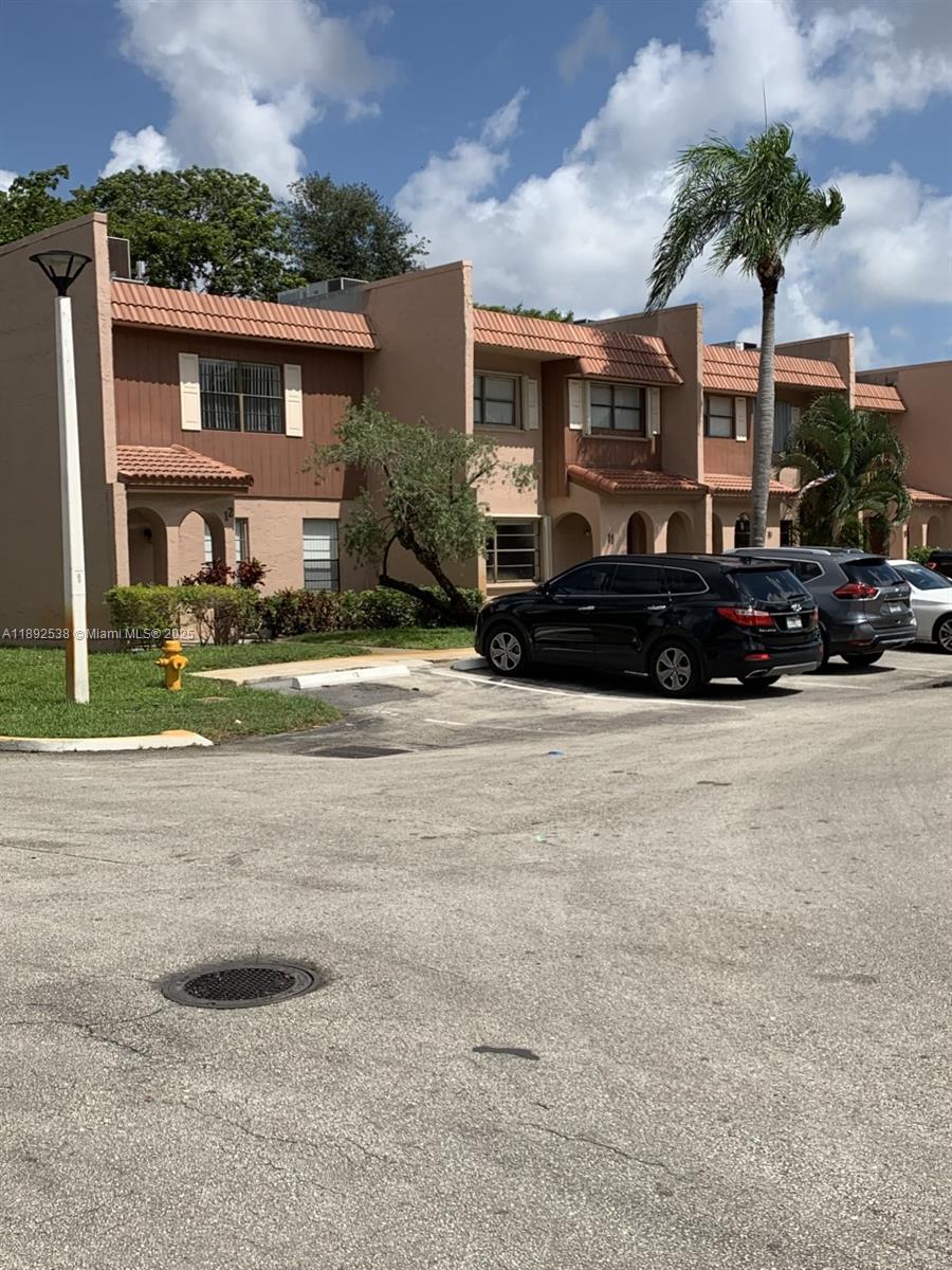 VALENCIA VILLAGE PH I - Residential Lease