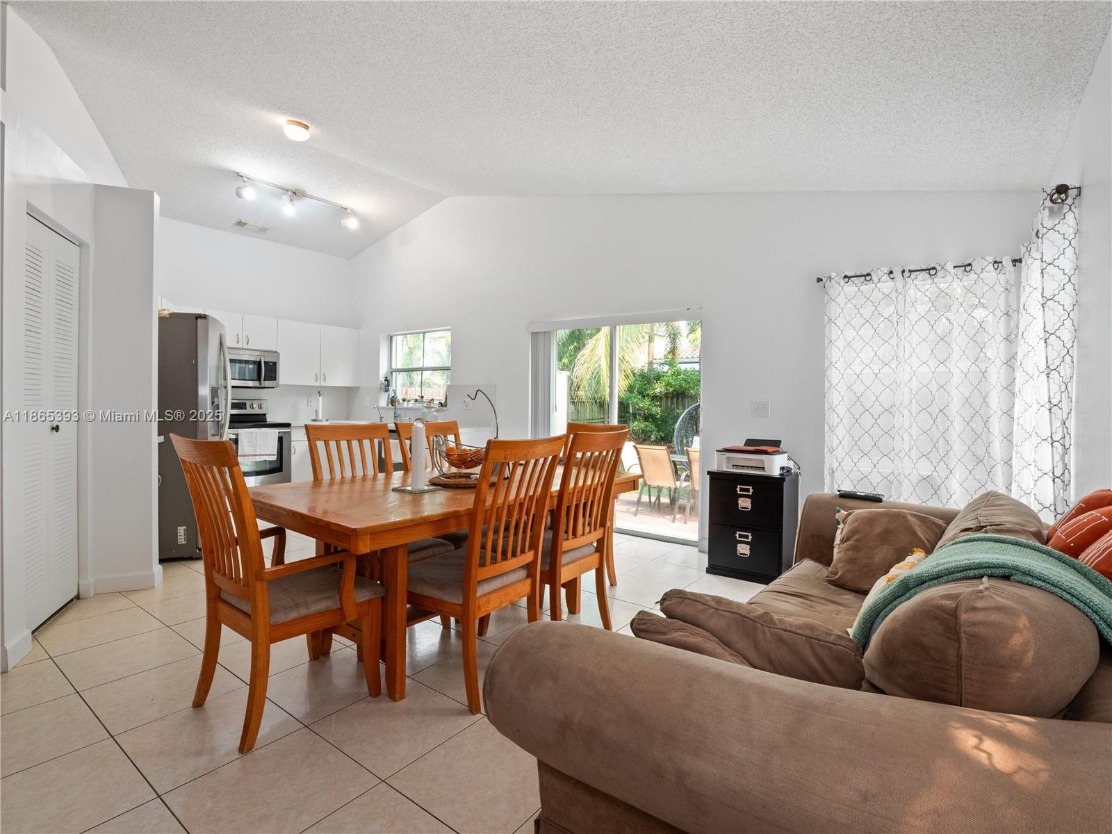 CHAPEL TRAIL II - Residential