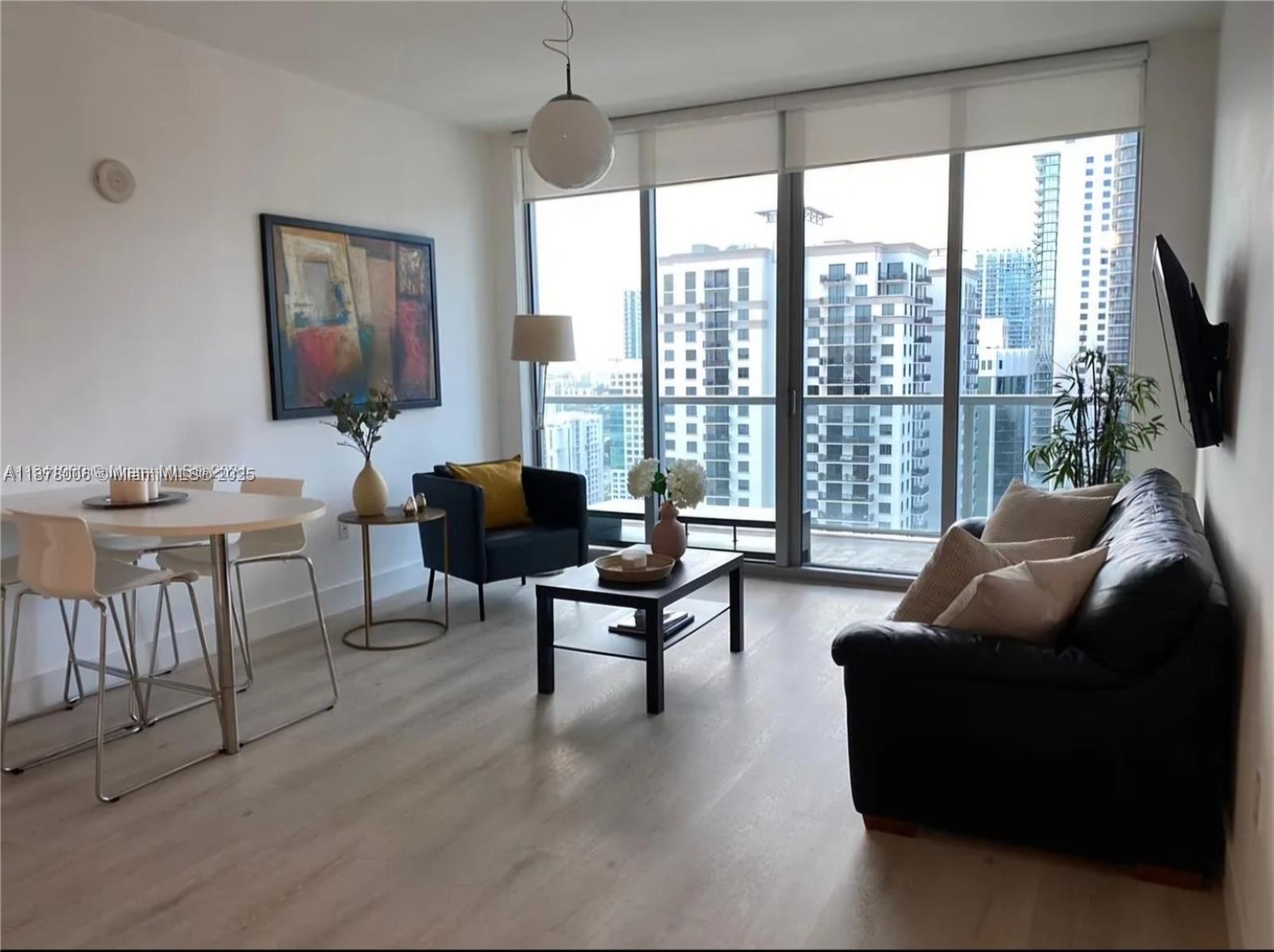 1111 SW 1st Ave 3322-N