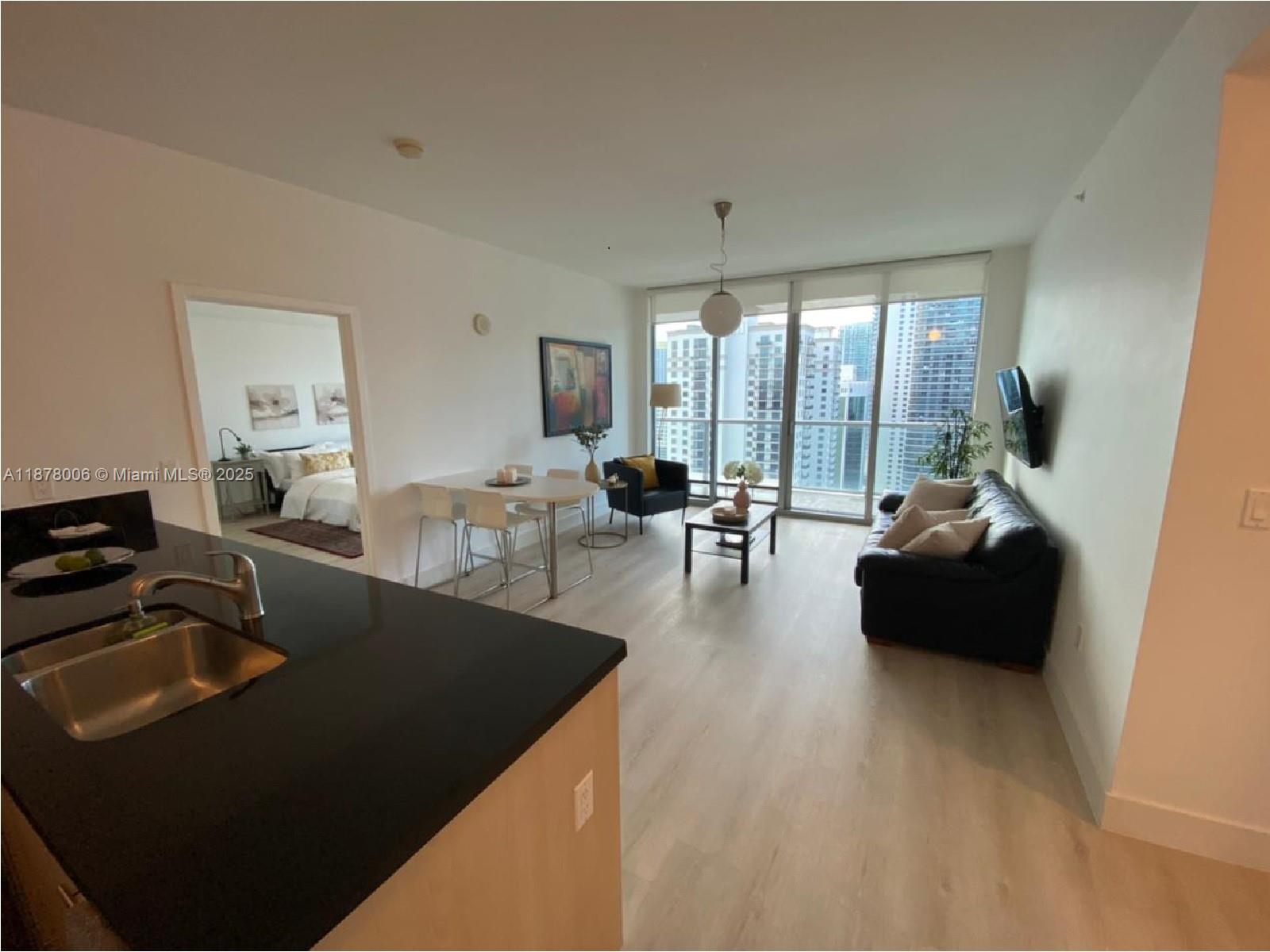 1111 SW 1st Ave 3322-N