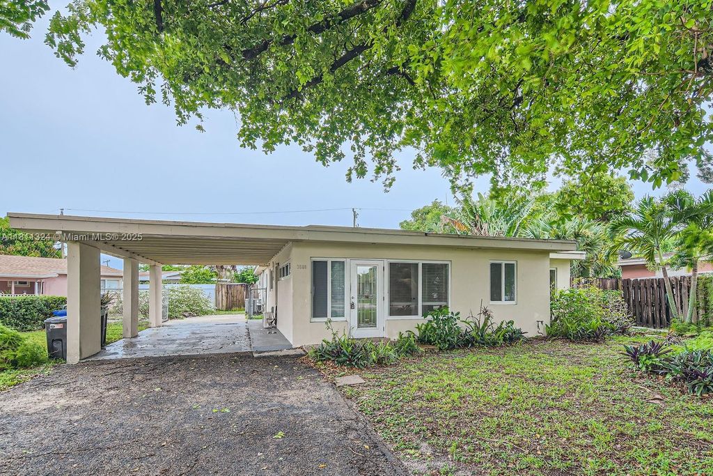 Photo of 3600 SW 2nd St, Fort Lauderdale, FL 33312 (MLS # A11811324)