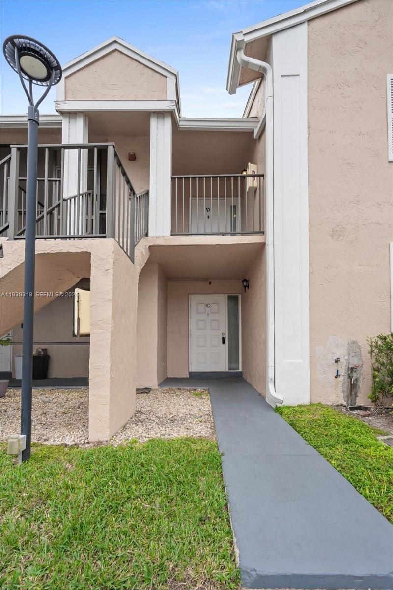 LAKESHORE CONDO I - Residential