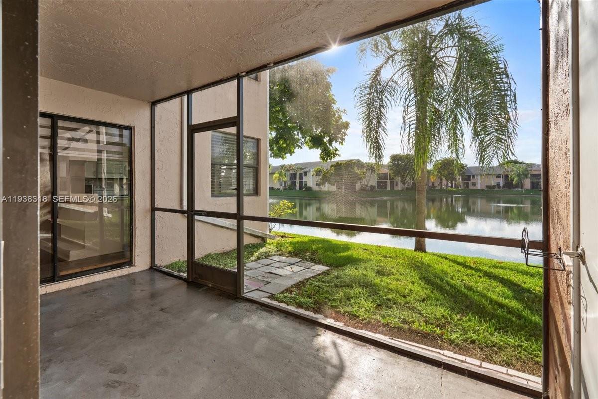 LAKESHORE CONDO I - Residential