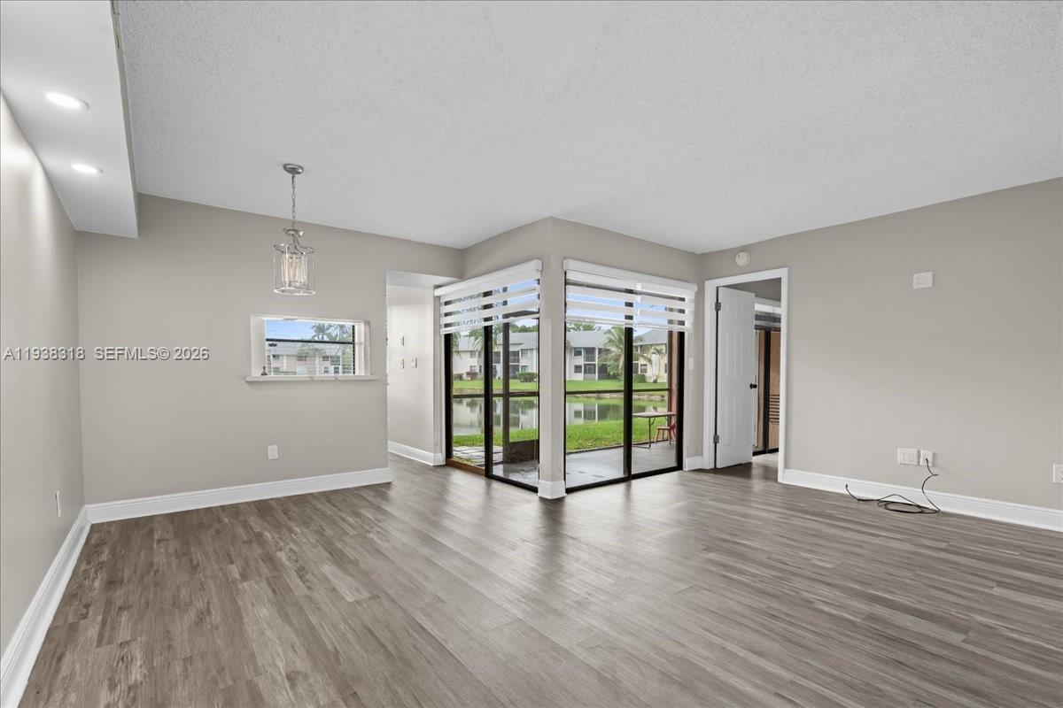 LAKESHORE CONDO I - Residential