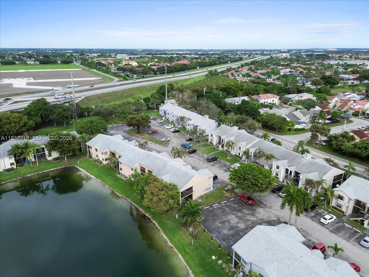 LAKESHORE CONDO I - Residential