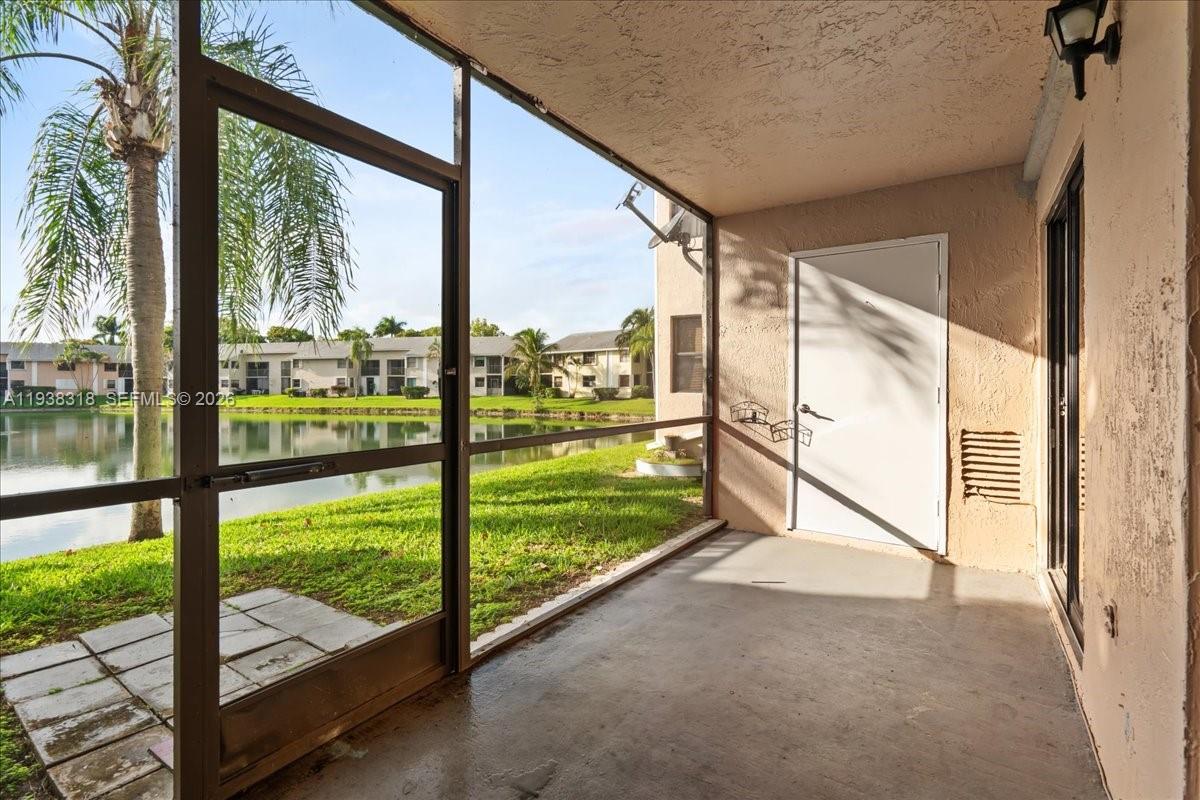 LAKESHORE CONDO I - Residential