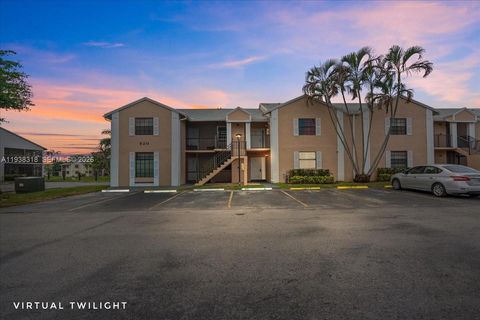 Photo of 820 N Franklin Ave #820C, Homestead, FL 33034 (MLS # A11938318)