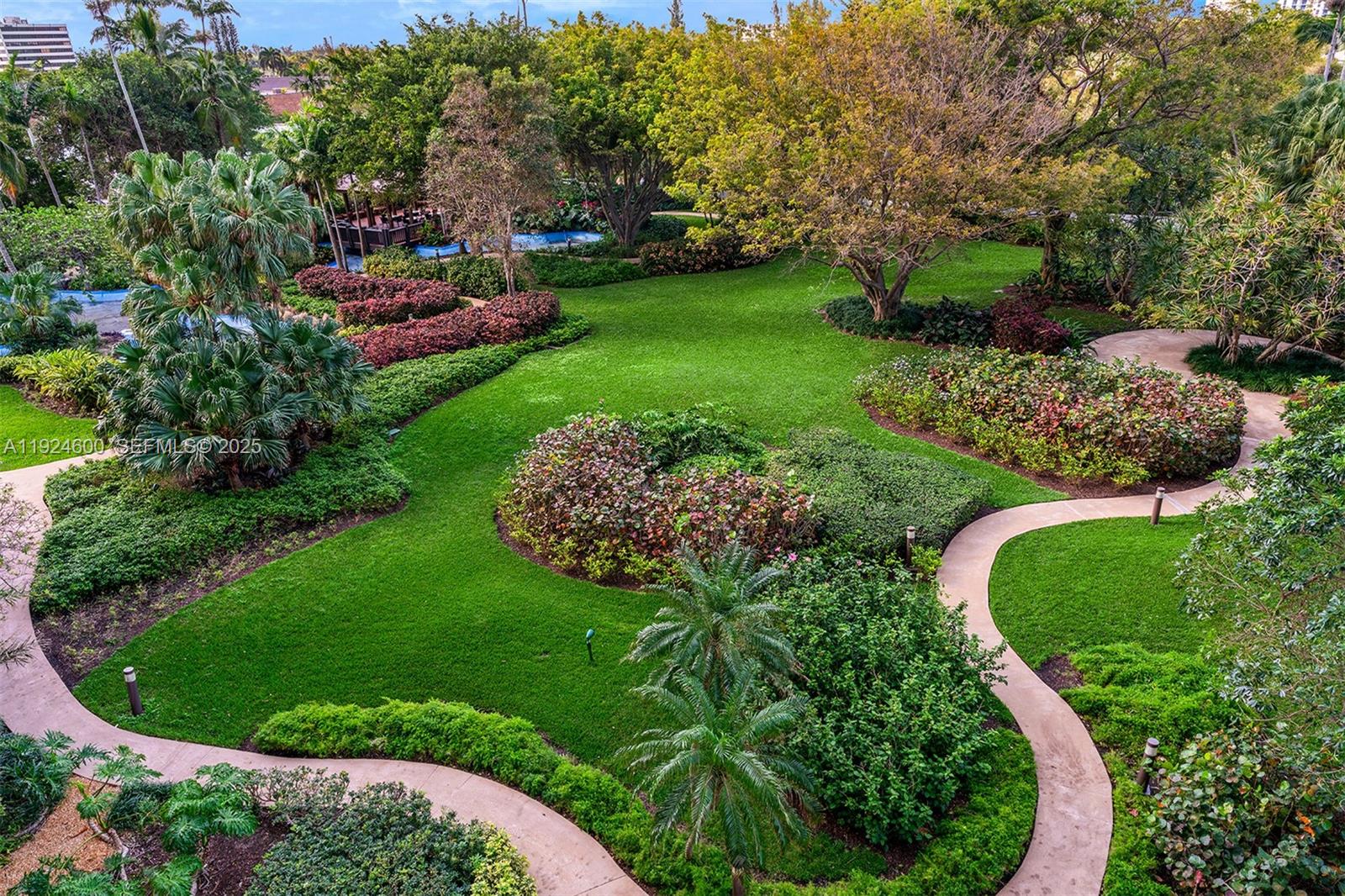 THE TOWERS OF QUAYSIDE CO - Residential
