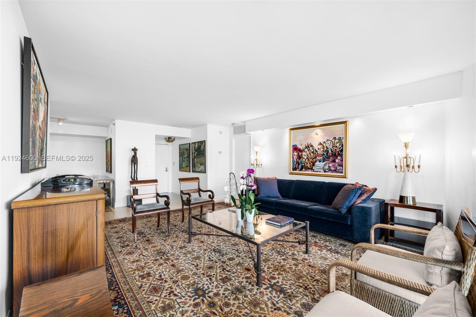 THE TOWERS OF QUAYSIDE CO - Residential