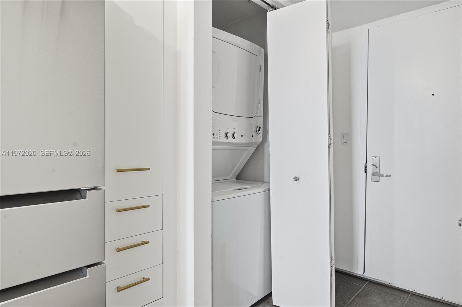 50 BISCAYNE CONDO - Residential