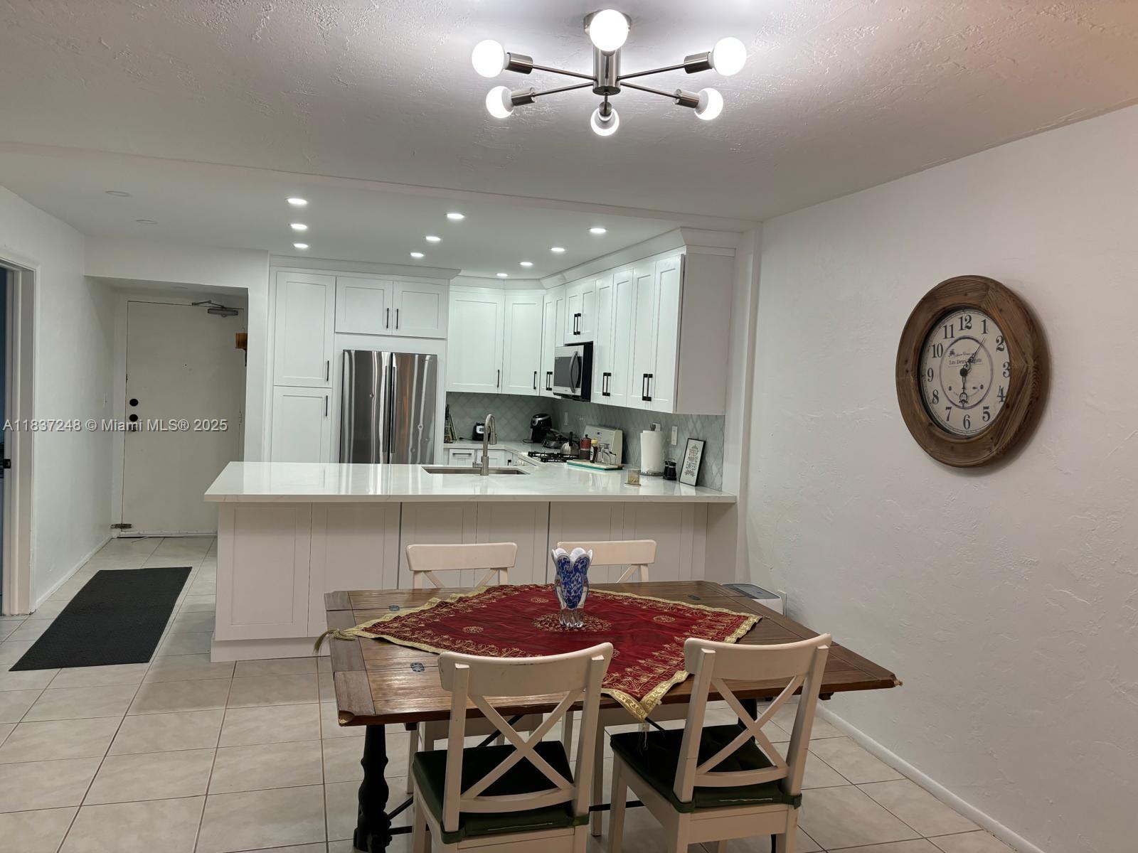 6884 N Kendall Dr C407