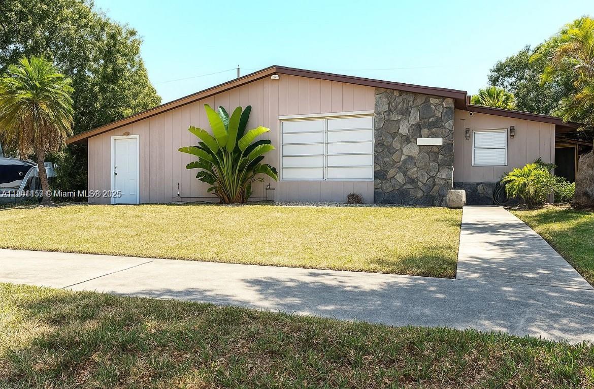 PALMETTO COUNTRY CLUB EST - Residential