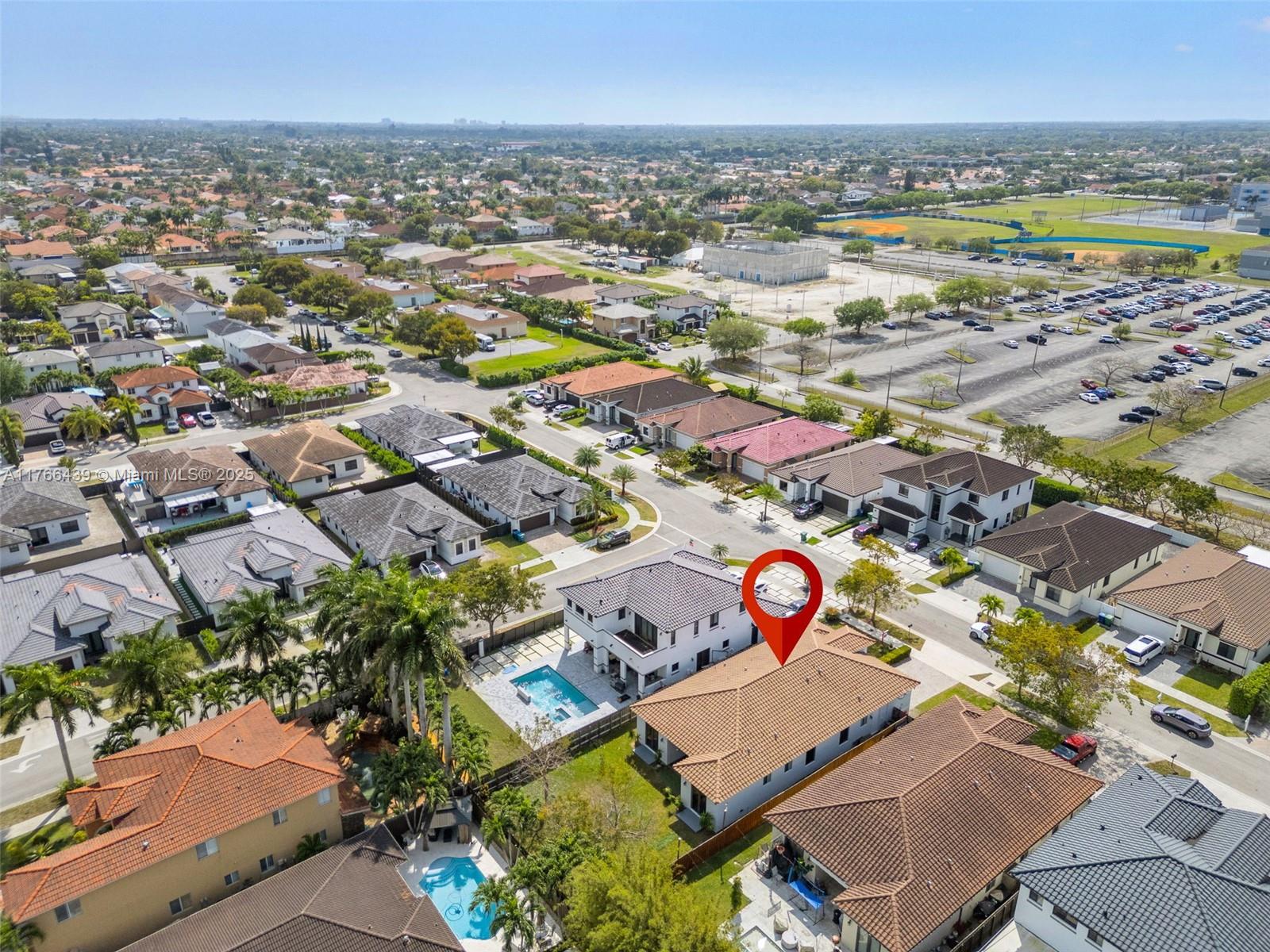 PALMERA ESTATES - Residential
