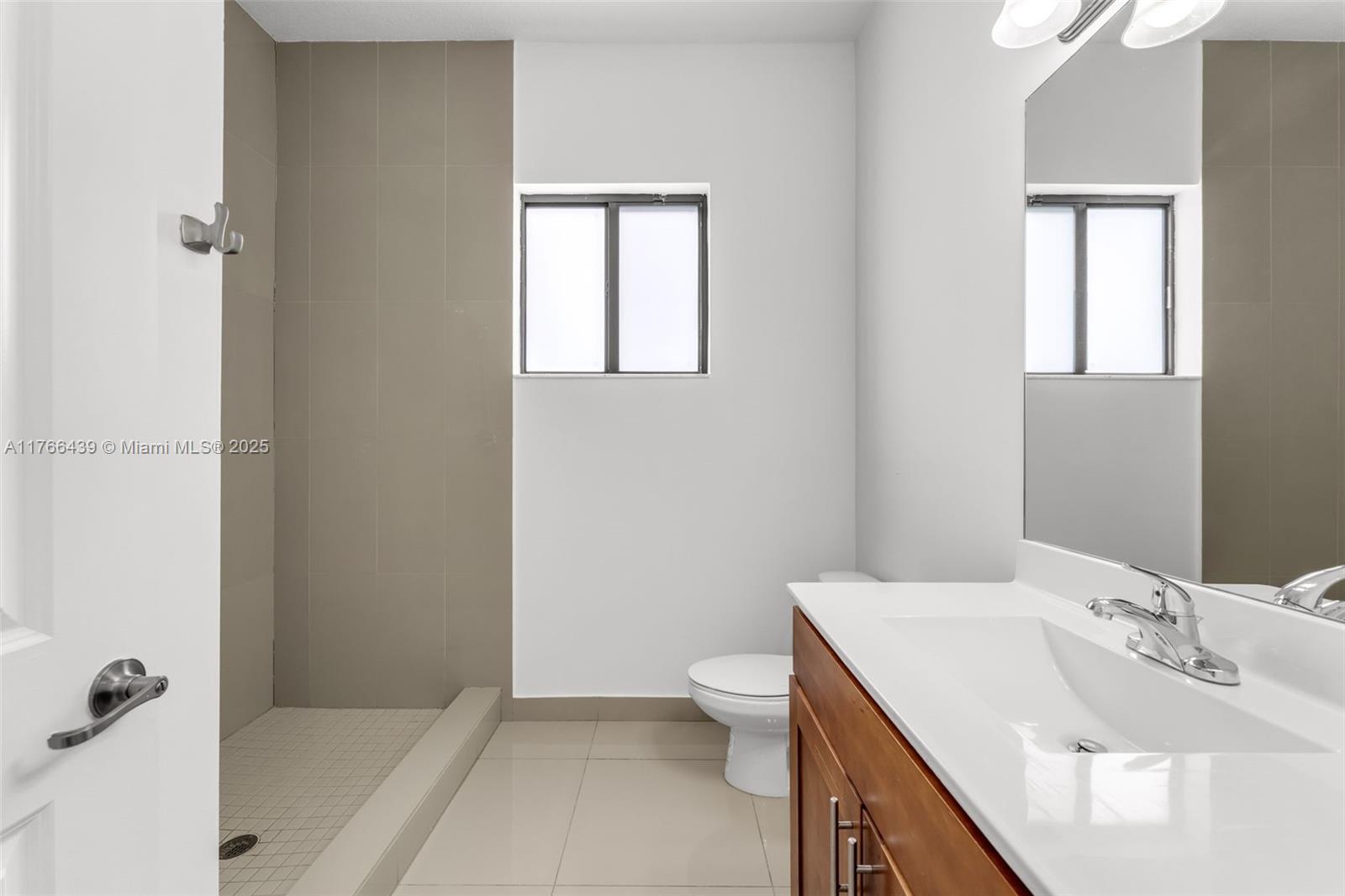 PALMERA ESTATES - Residential