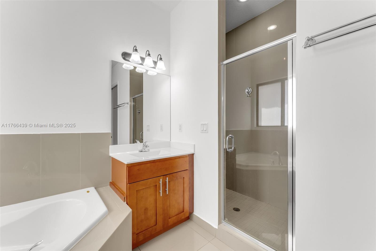 PALMERA ESTATES - Residential
