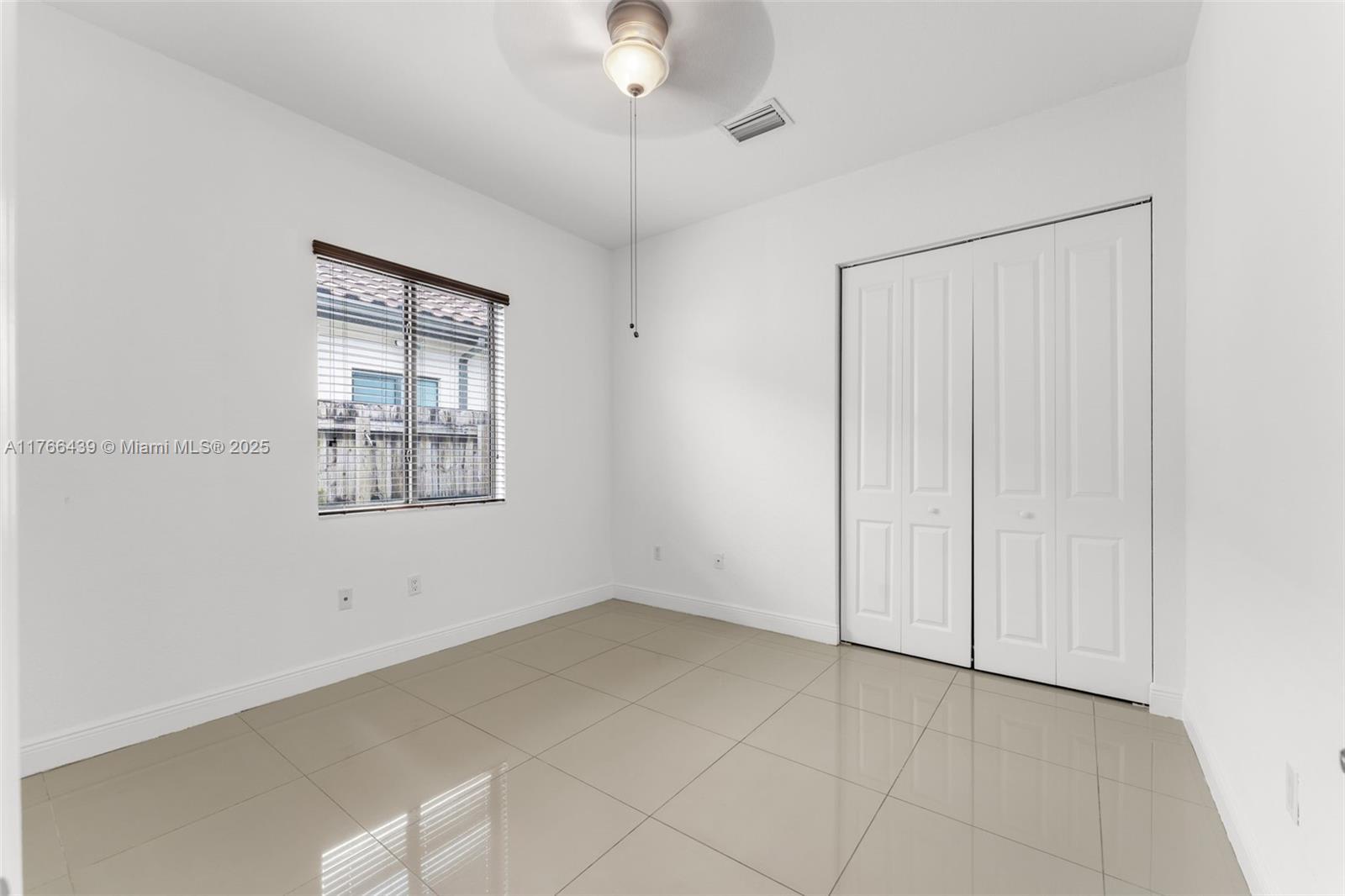 PALMERA ESTATES - Residential