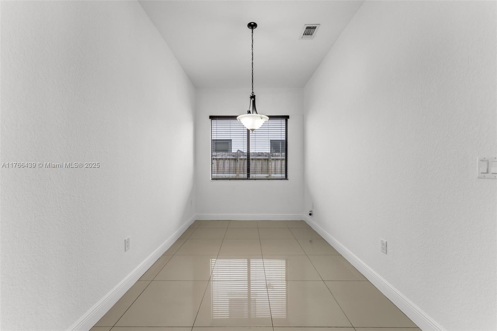 PALMERA ESTATES - Residential