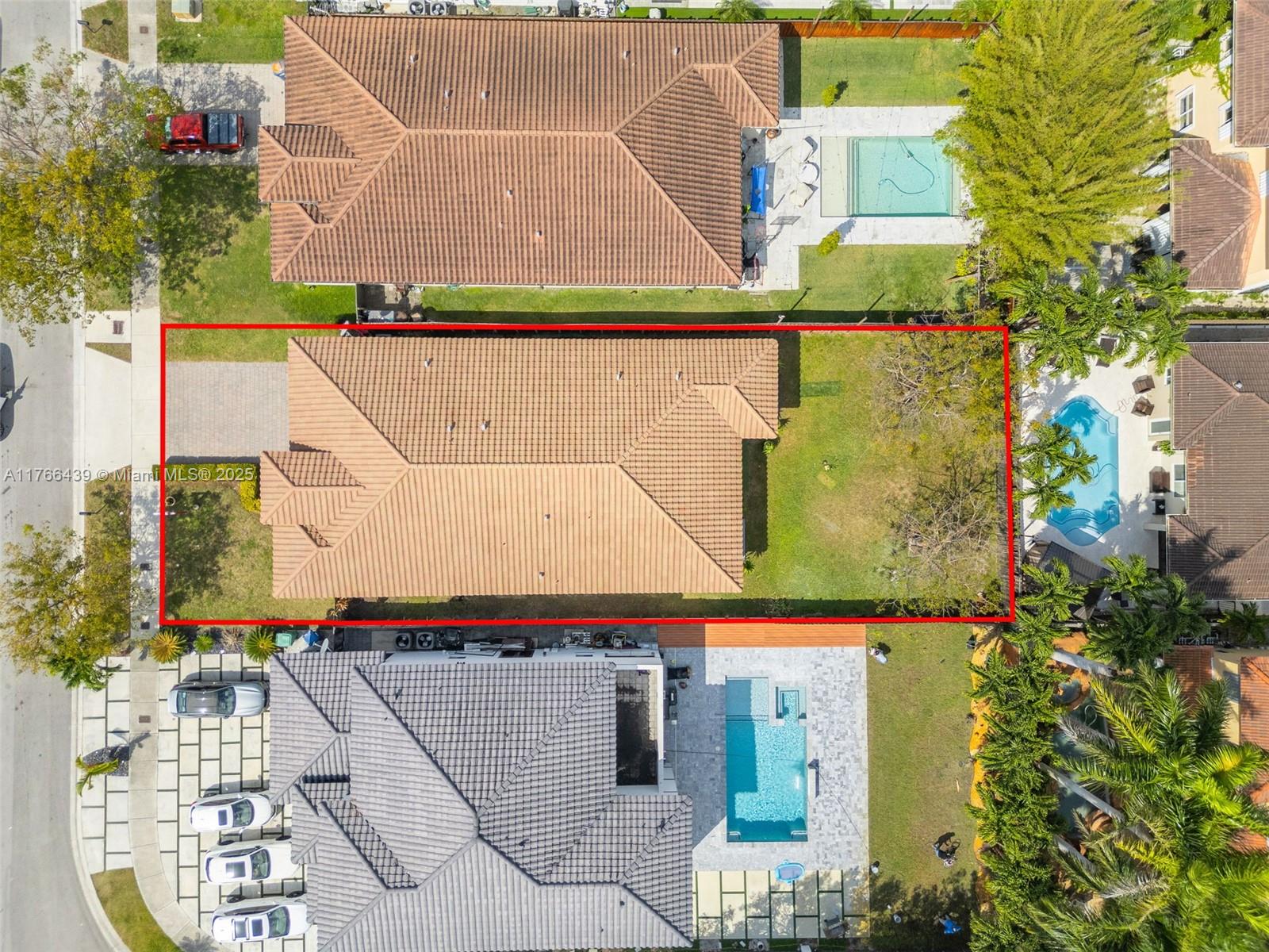 PALMERA ESTATES - Residential