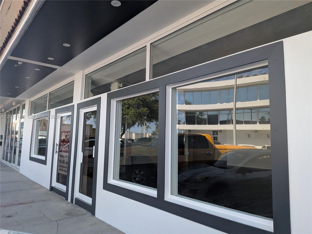 Photo of 3038 N Federal Hwy #C, Fort Lauderdale, FL 33306 (MLS # A12001188)