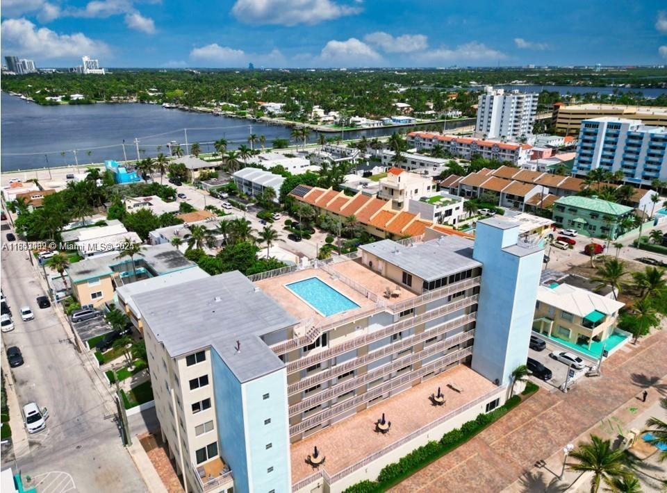 MAINSAIL CONDOMINIUM - Residential Lease