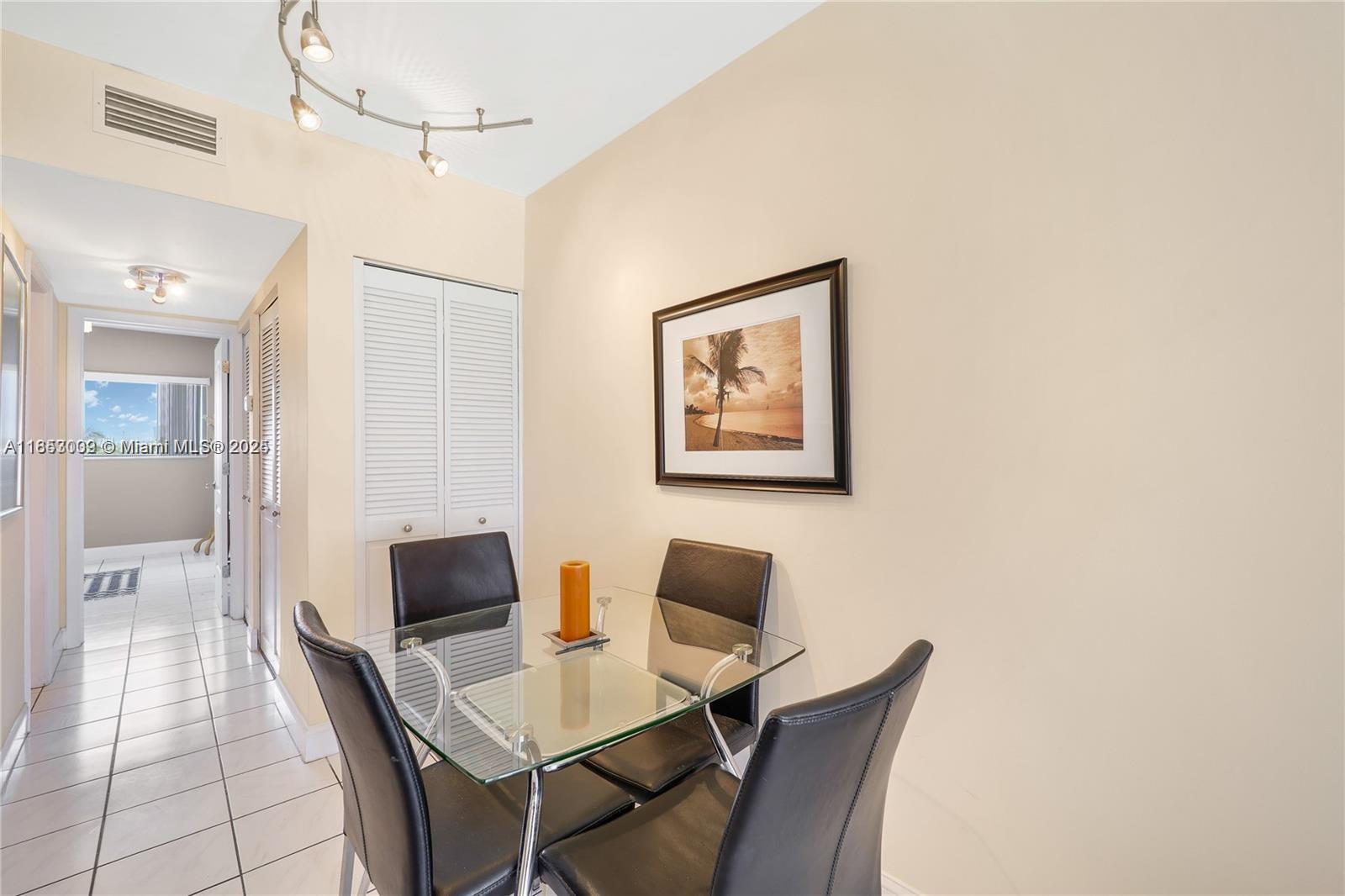 MAINSAIL CONDOMINIUM - Residential Lease