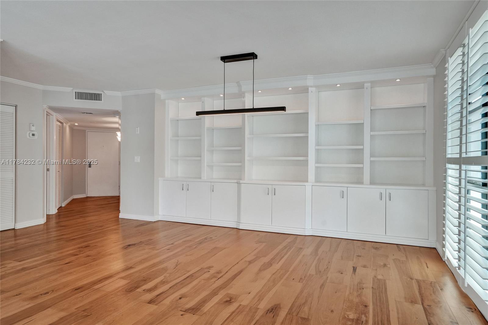 RIVER REACH CONDOMINIUM I - Residential