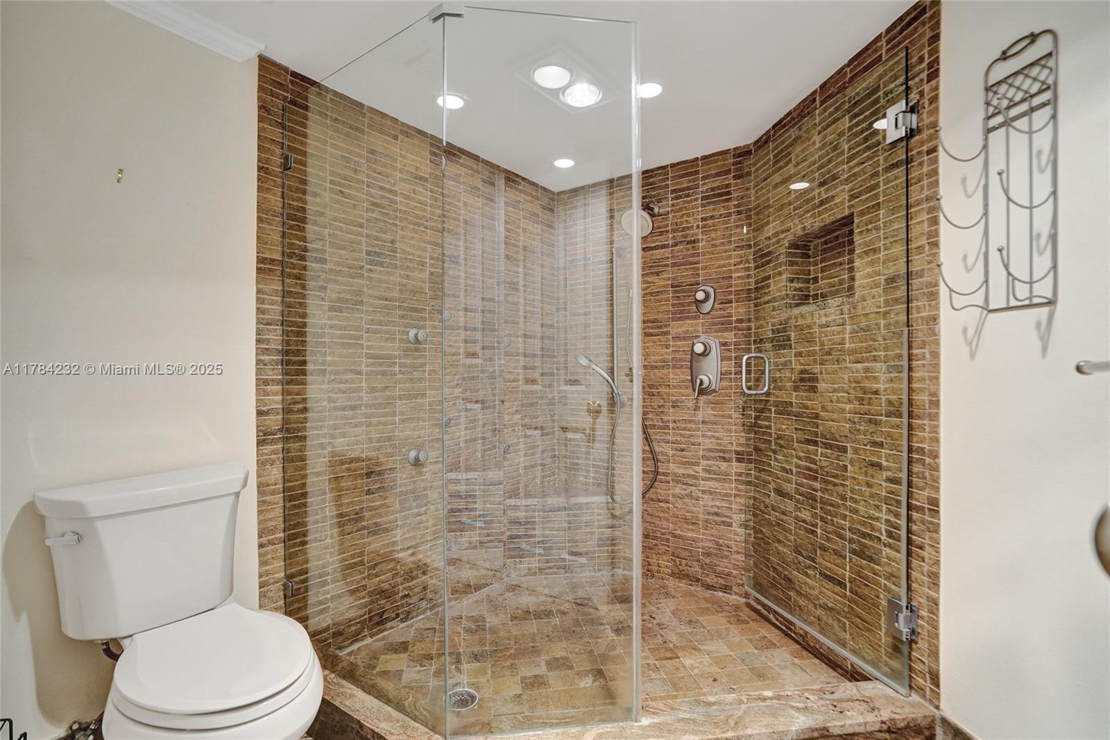 RIVER REACH CONDOMINIUM I - Residential