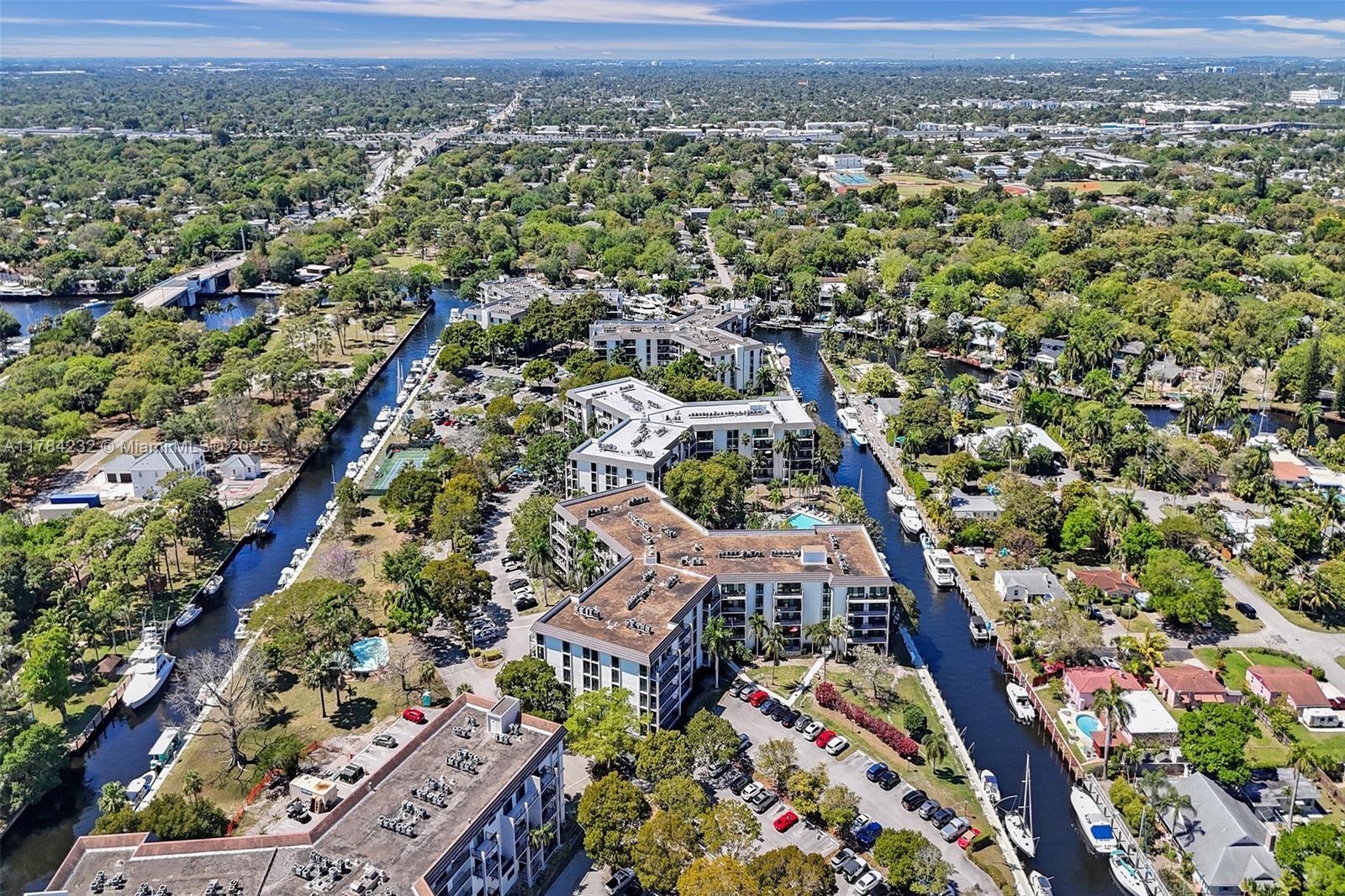 RIVER REACH CONDOMINIUM I - Residential