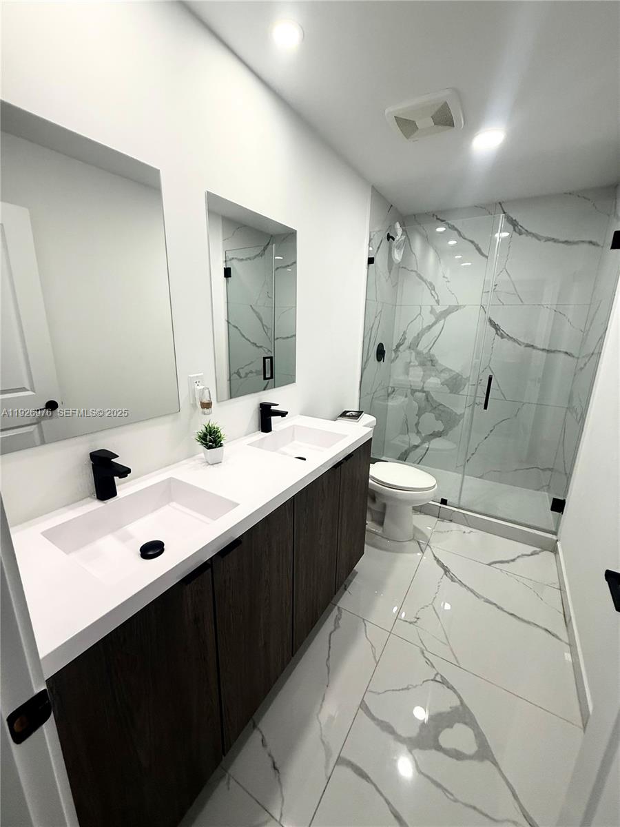 ON ALBA - Residential Lease