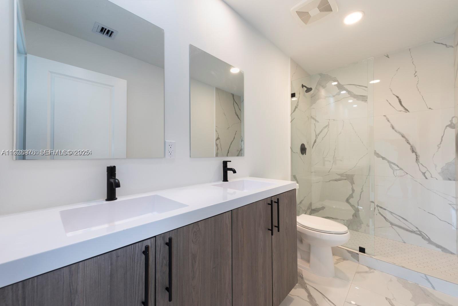 ON ALBA - Residential Lease