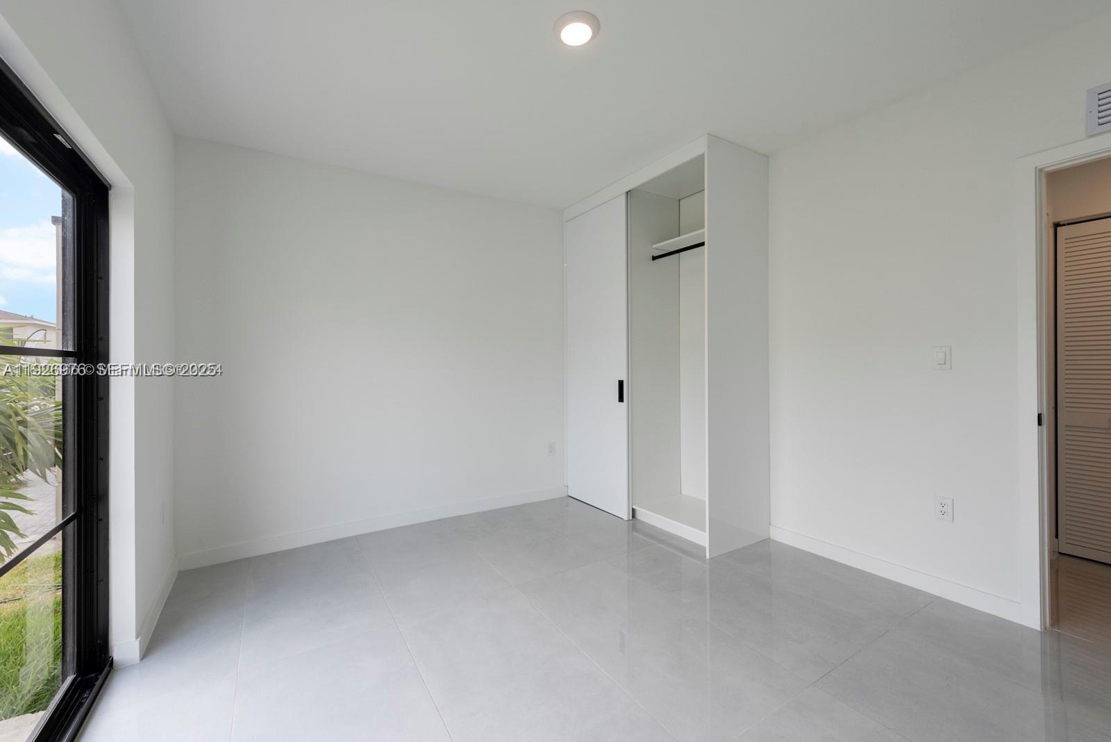 ON ALBA - Residential Lease