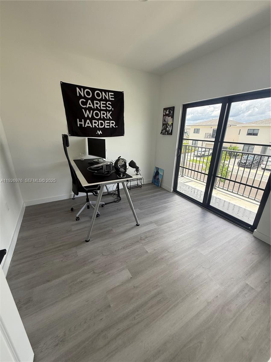 ON ALBA - Residential Lease