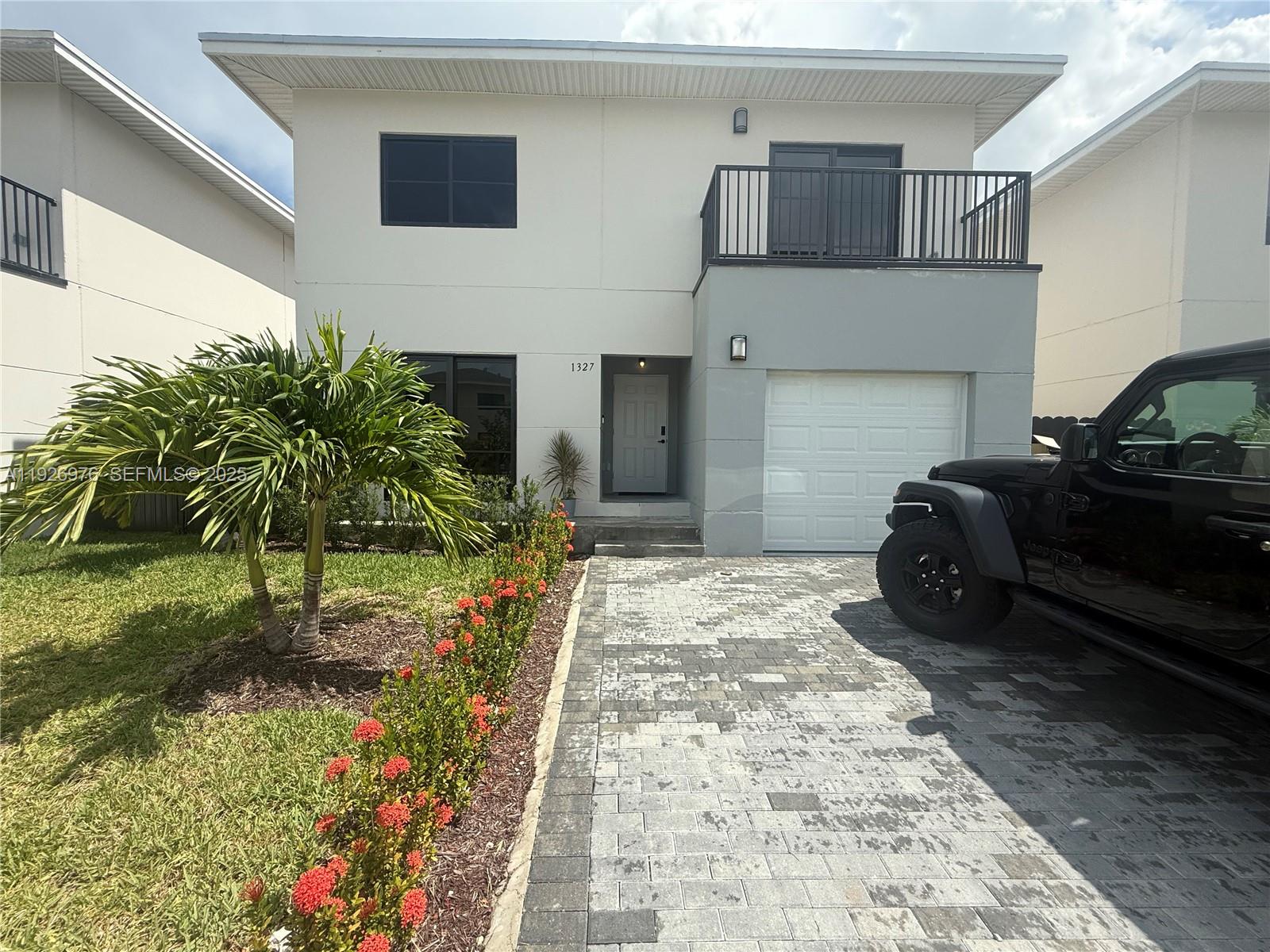 ON ALBA - Residential Lease