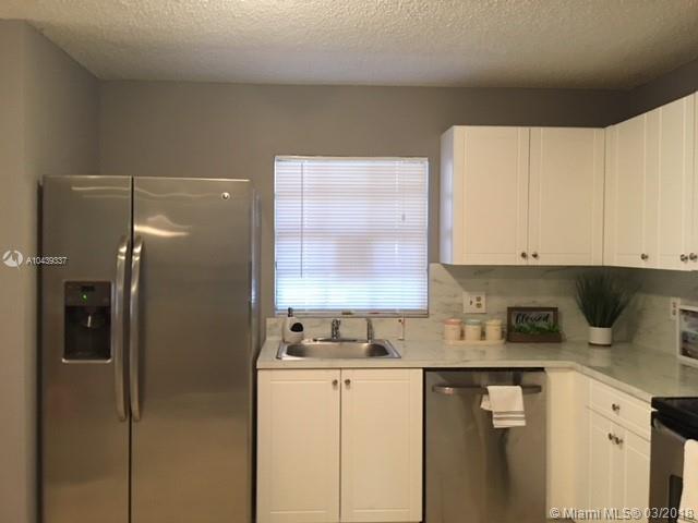 GRENADIER LAKES AT WELLEB - Residential