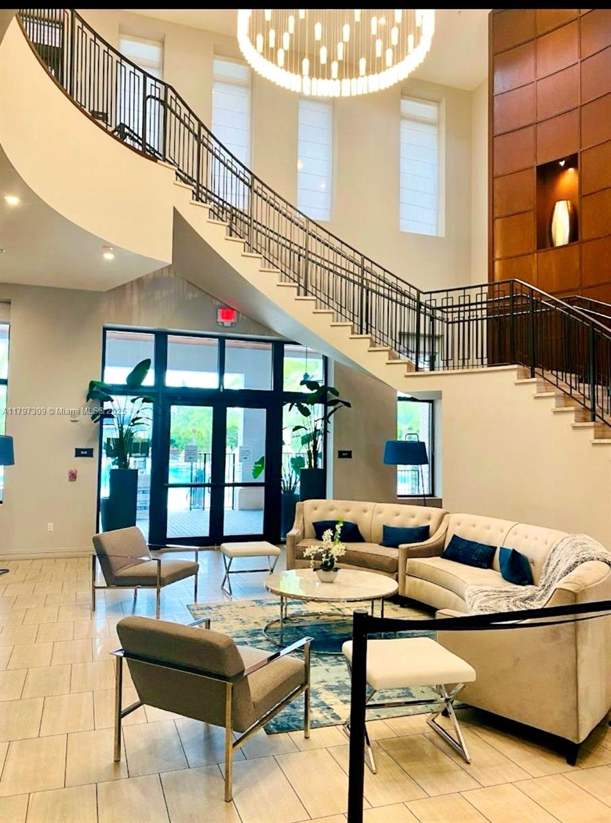 APEX AT PARK CENTRAL COND - Residential