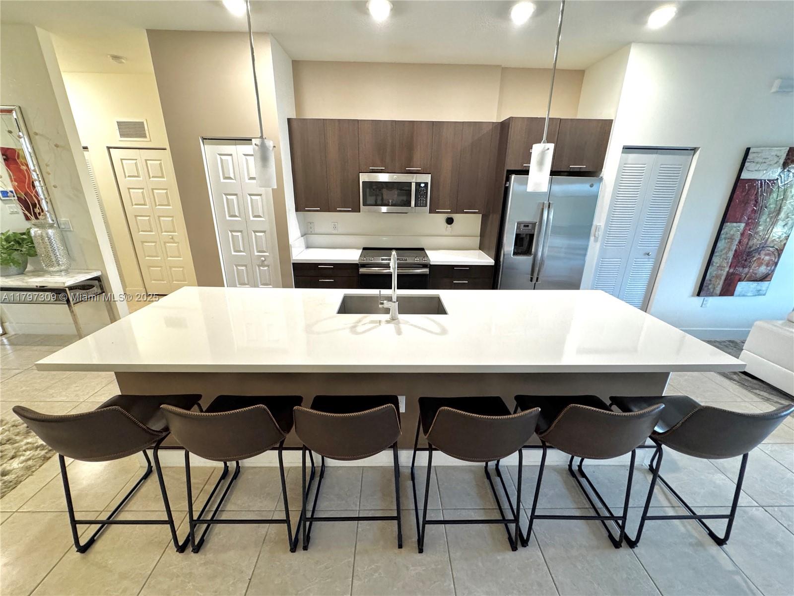 APEX AT PARK CENTRAL COND - Residential