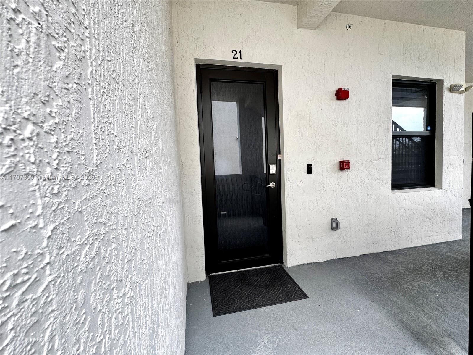 8175 NW 104th Ave 21