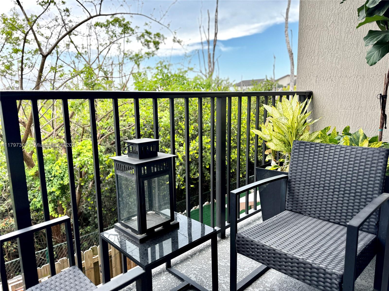 APEX AT PARK CENTRAL COND - Residential