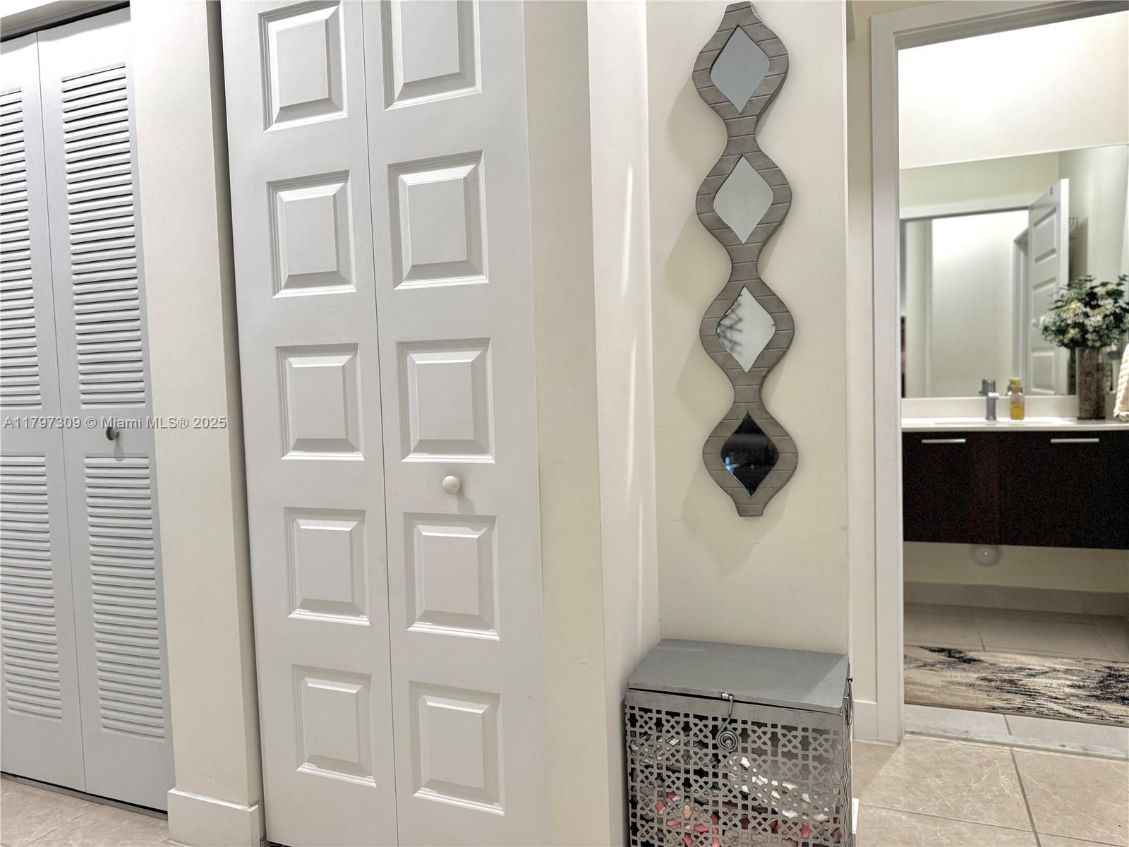 APEX AT PARK CENTRAL COND - Residential