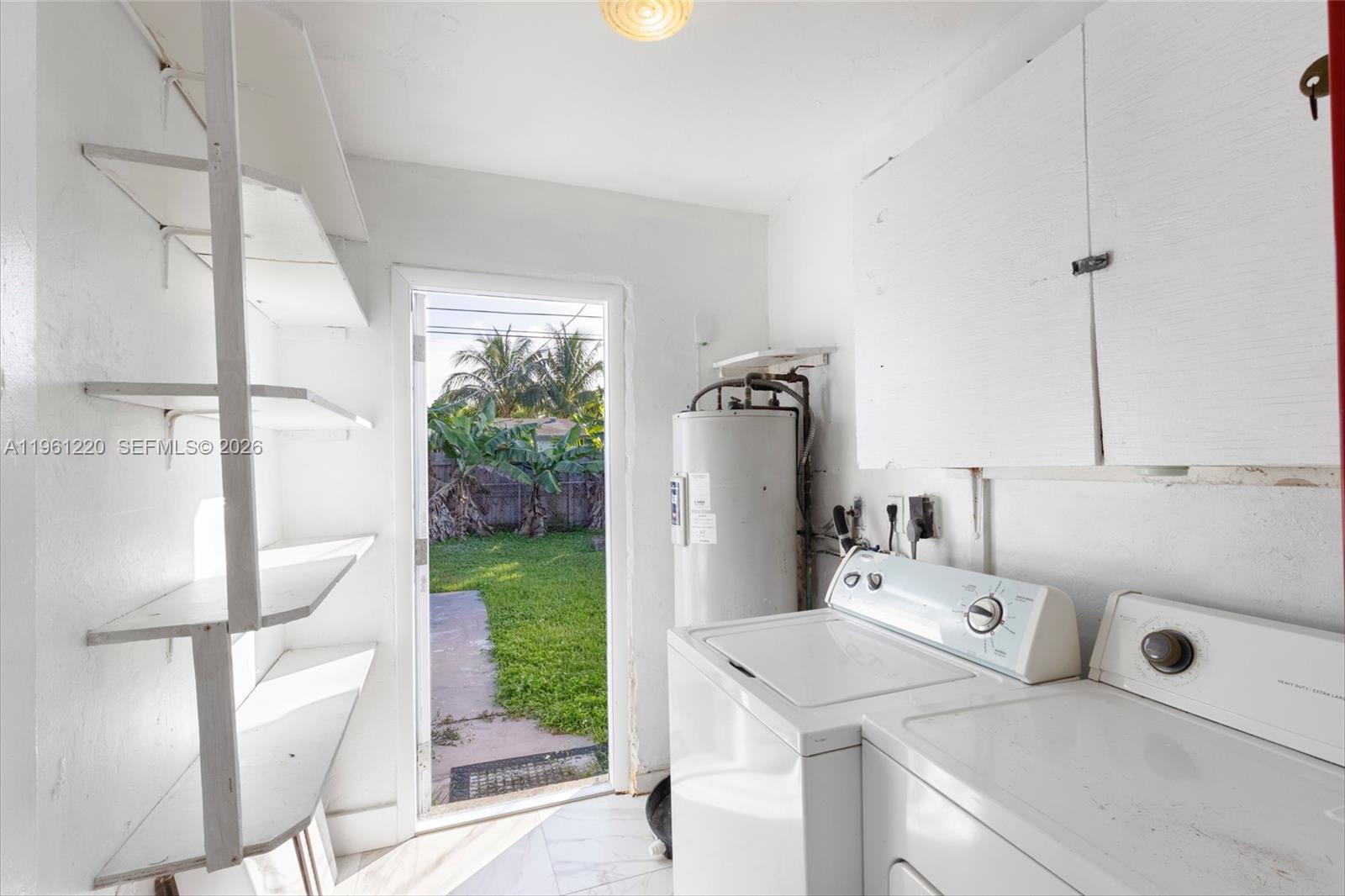 BROADVIEW COUNTRY CLUB - Residential