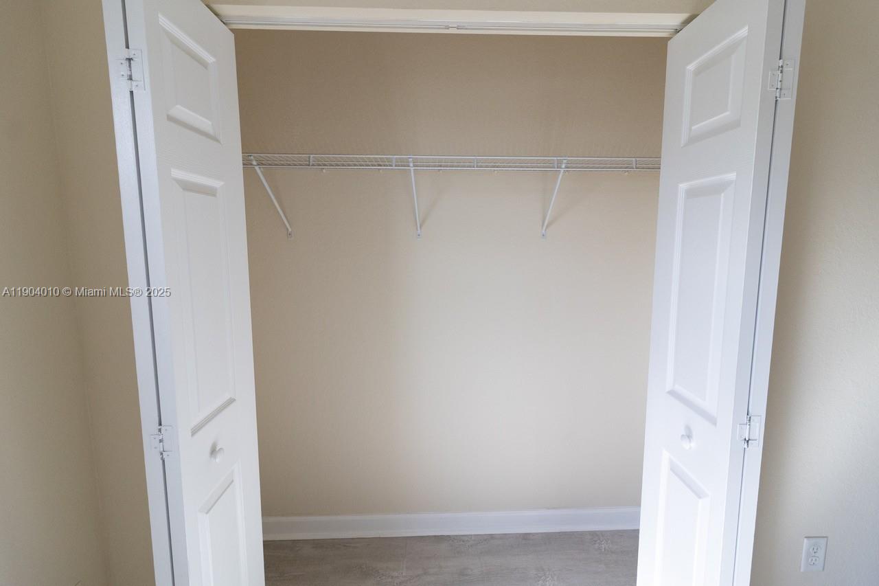 SILVER PALM WEST - Residential Lease