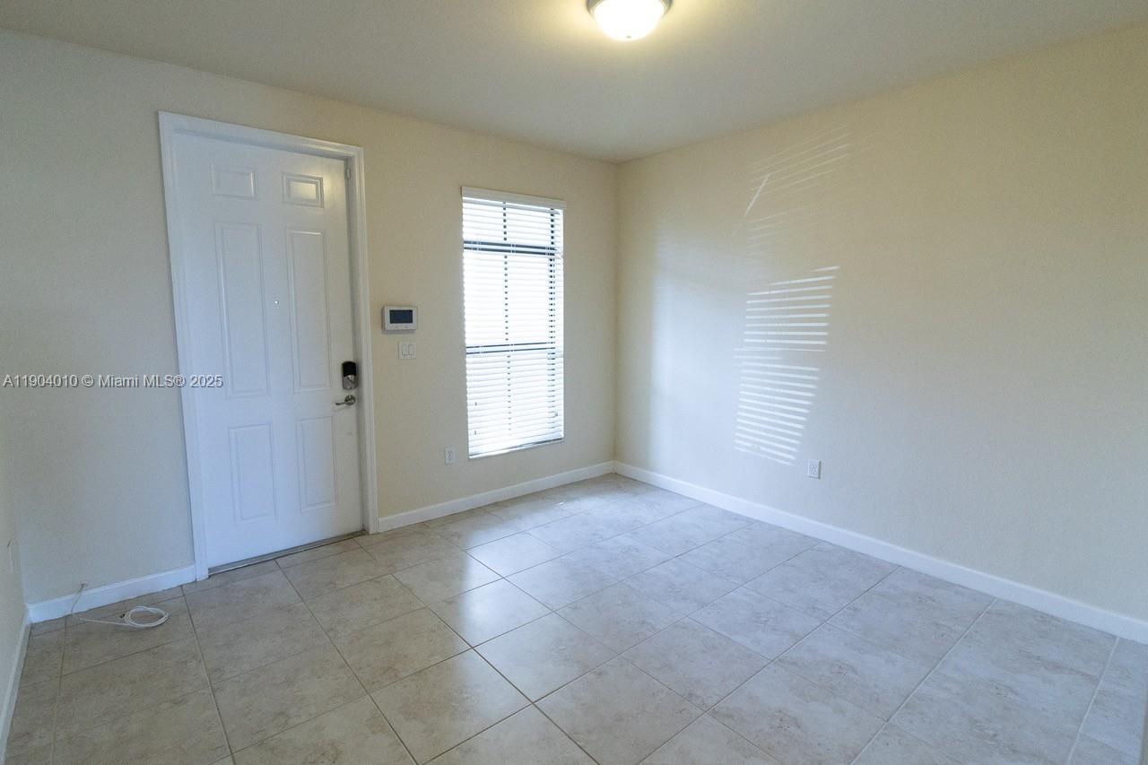 SILVER PALM WEST - Residential Lease