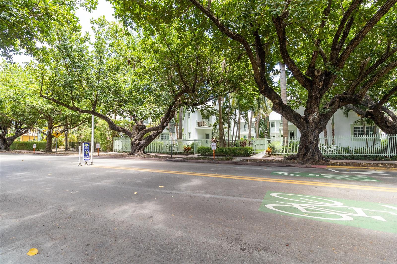 ARCADIA CONDO OF MIAMI BE - Residential