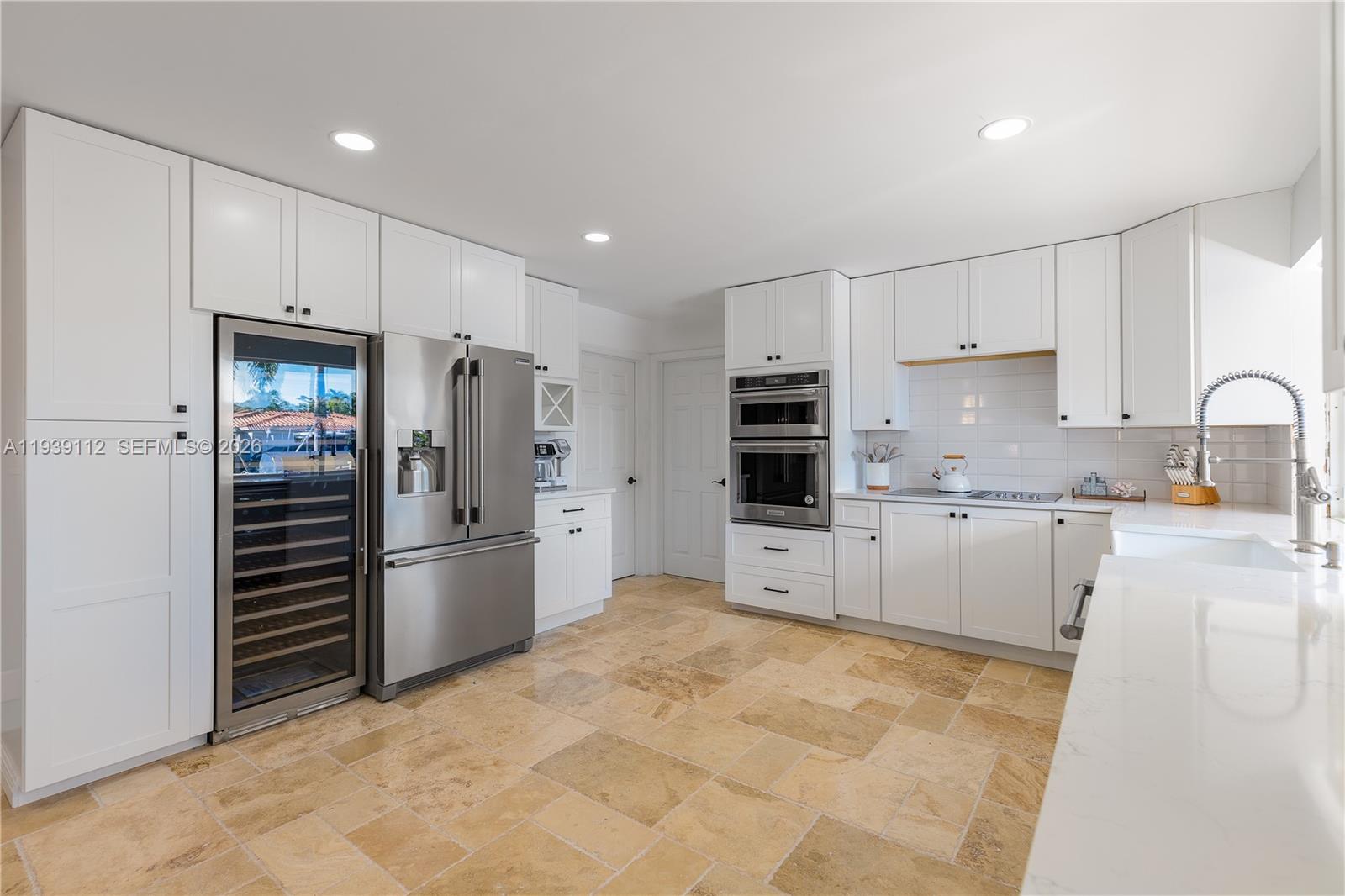 LANDINGS SECOND SEC - Residential Lease