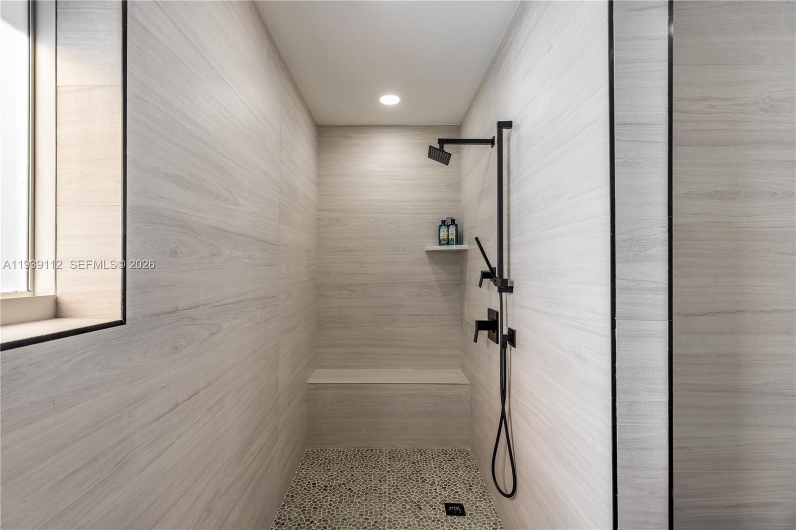 LANDINGS SECOND SEC - Residential Lease