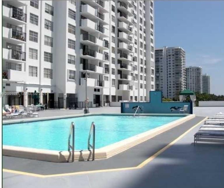 COMMODORE PLAZA CONDO - Residential Lease