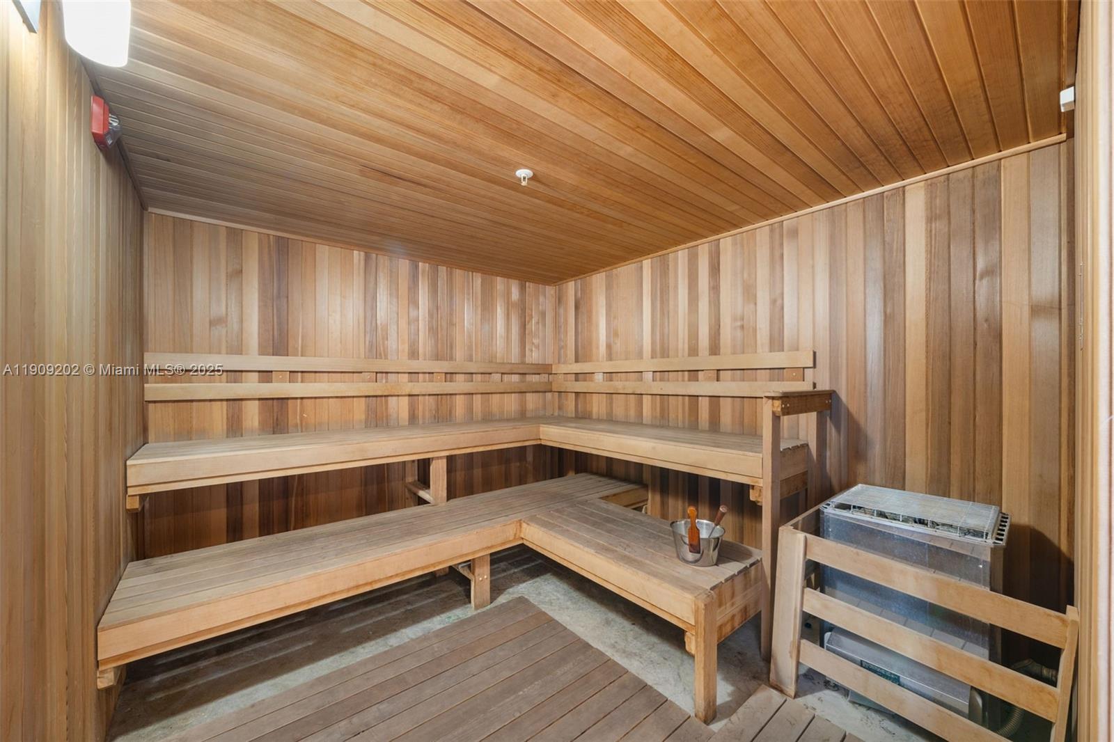 AMD PL OF 2ND OCEAN FRONT - Residential Lease