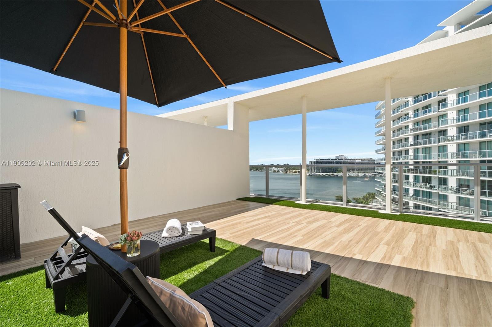 AMD PL OF 2ND OCEAN FRONT - Residential Lease