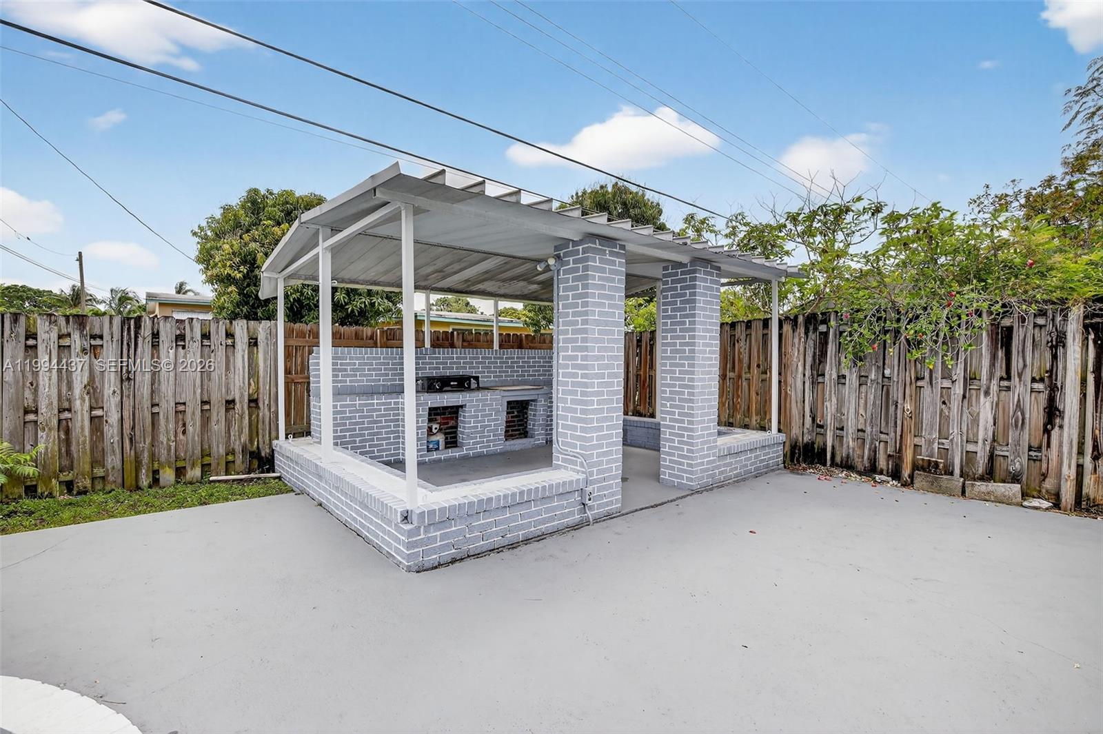 PLANTATION SUNRISE HEIGHT - Residential