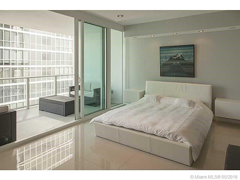 Ten Museum Park Residl Co - Residential Lease